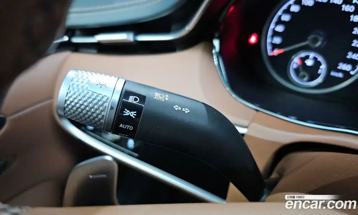 Genesis GV70 2021 2.5 автомат (гидро), фото 31