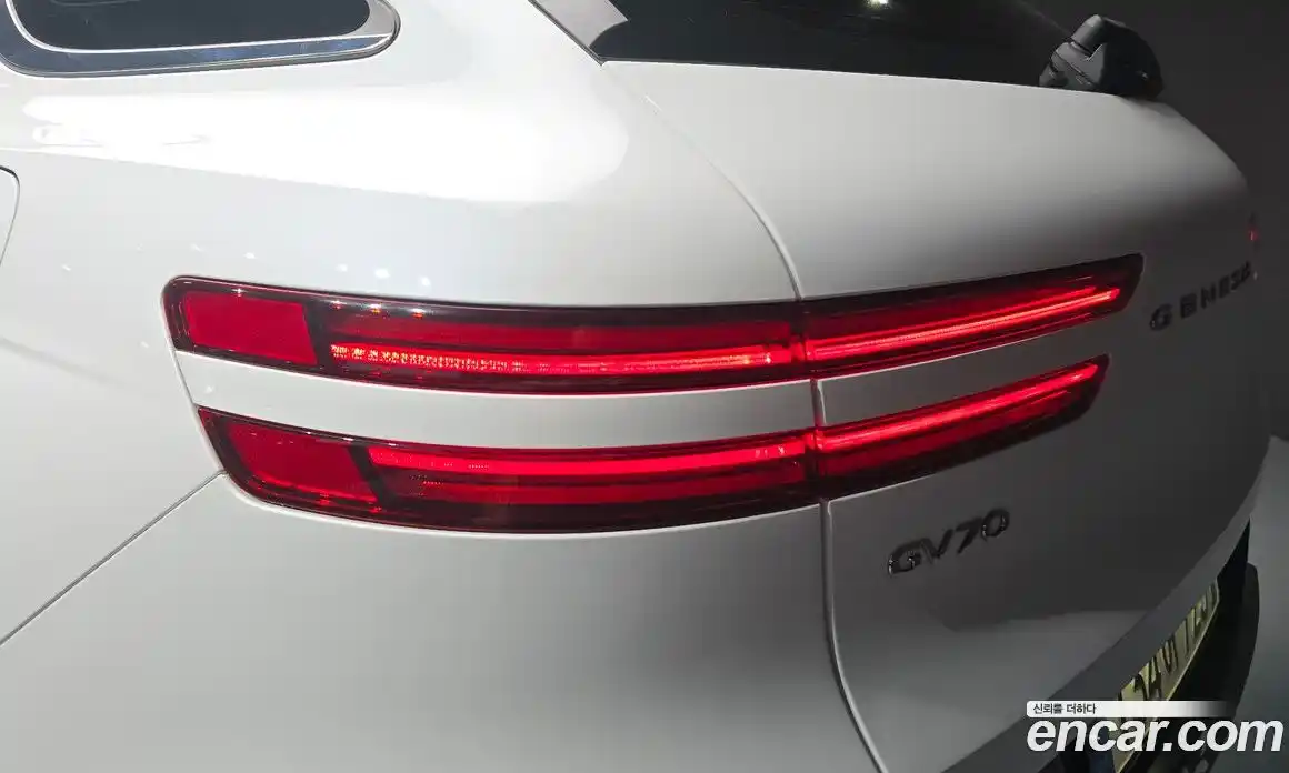 Genesis GV70 2021 2.5 автомат (гидро), фото 9