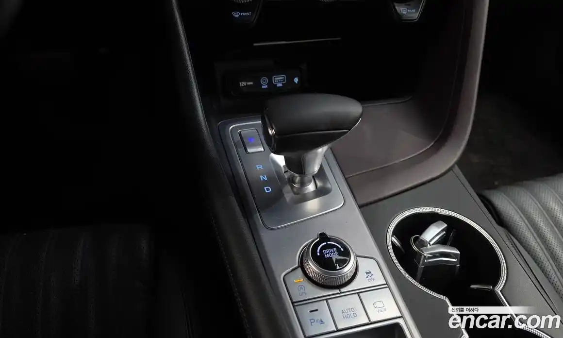Genesis G70 2019 2.0 автомат (гидро), фото 12