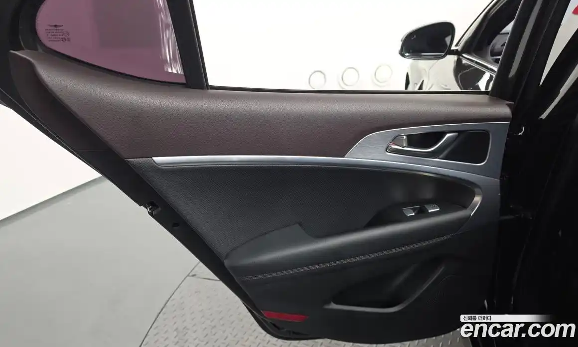 Genesis G70 2019 2.0 автомат (гидро), фото 15