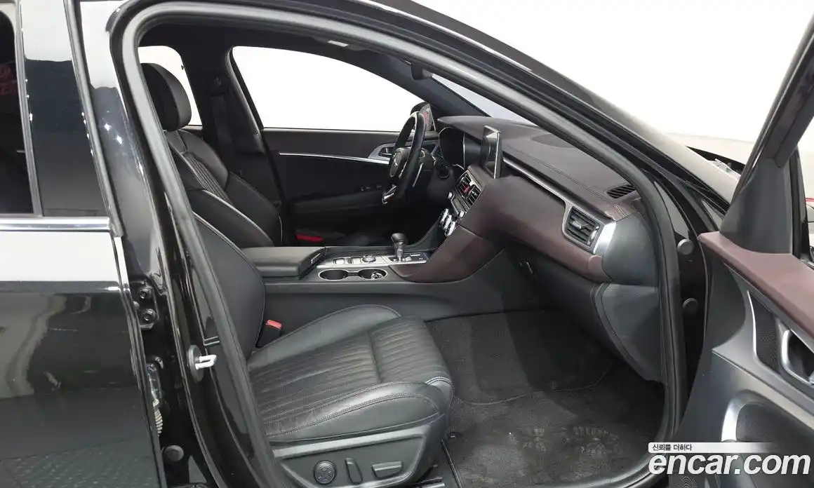 Genesis G70 2019 2.0 автомат (гидро), фото 16