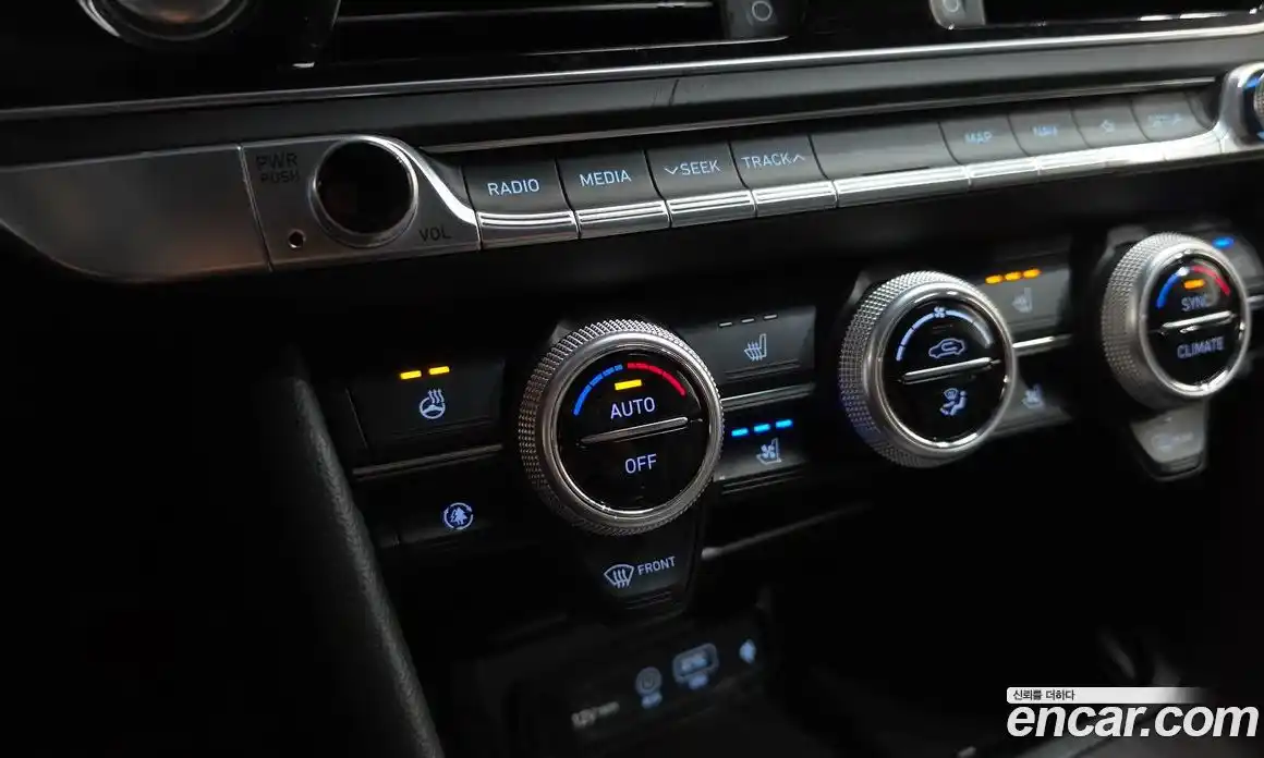 Genesis G70 2019 2.0 автомат (гидро), фото 31