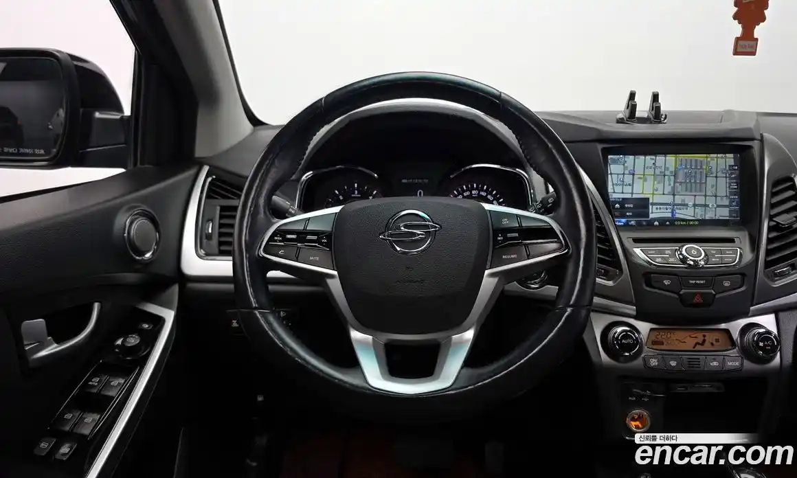 SsangYong Korando 2017 2.2 автомат (гидро), фото 13