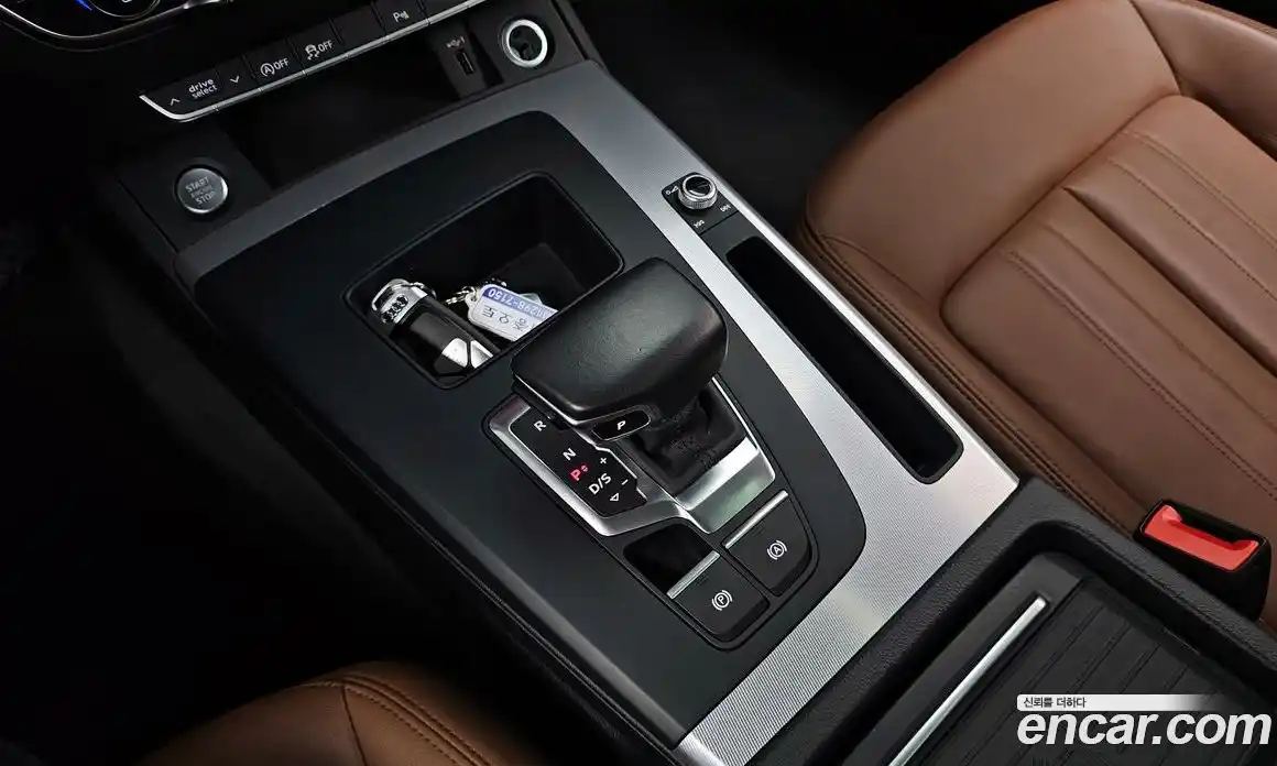 Audi Q5 2021 2.0 автомат (гидро), фото 9