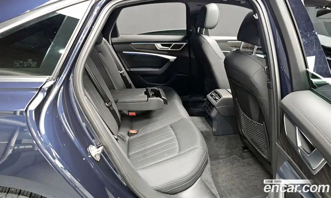 Audi A6 2021 2.0 автомат (гидро), фото 17