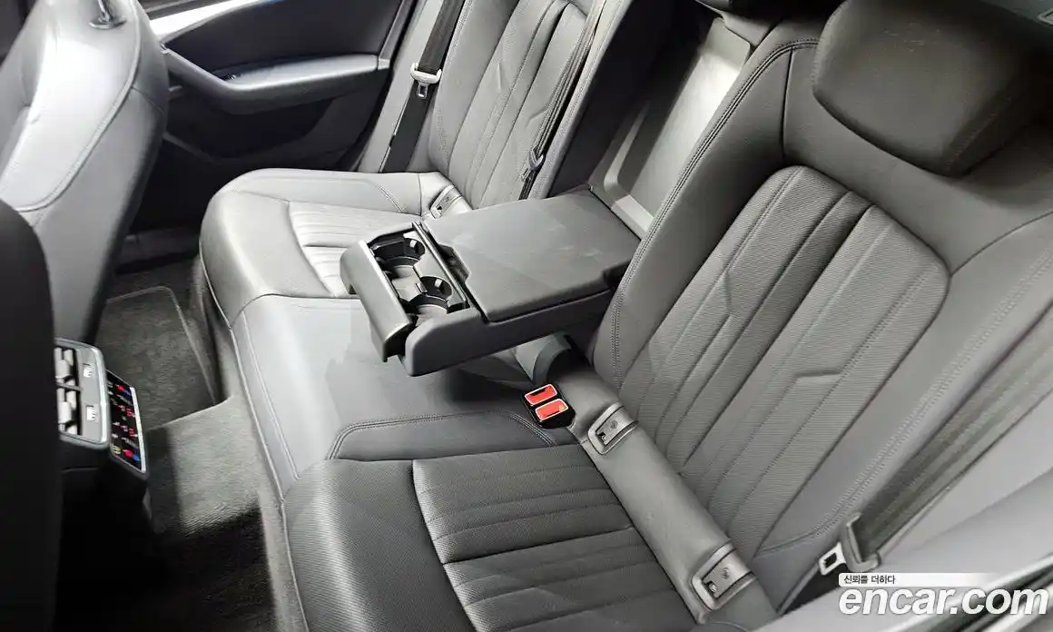 Audi A6 2021 2.0 автомат (гидро), фото 32