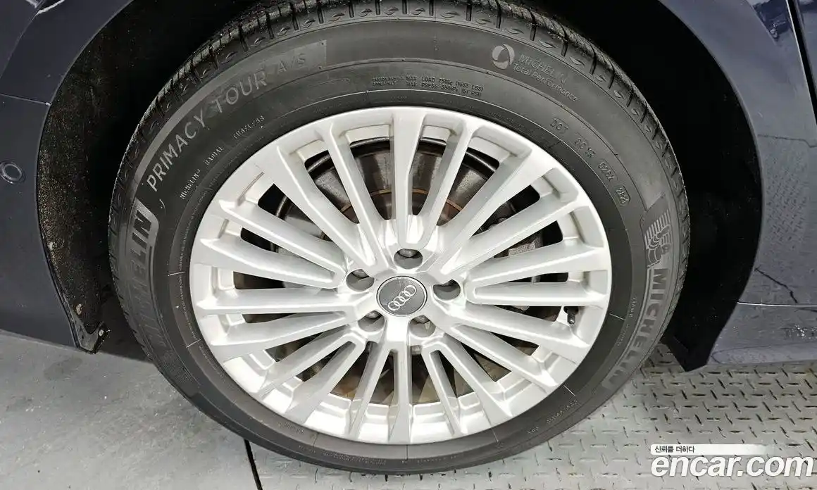 Audi A6 2021 2.0 автомат (гидро), фото 5