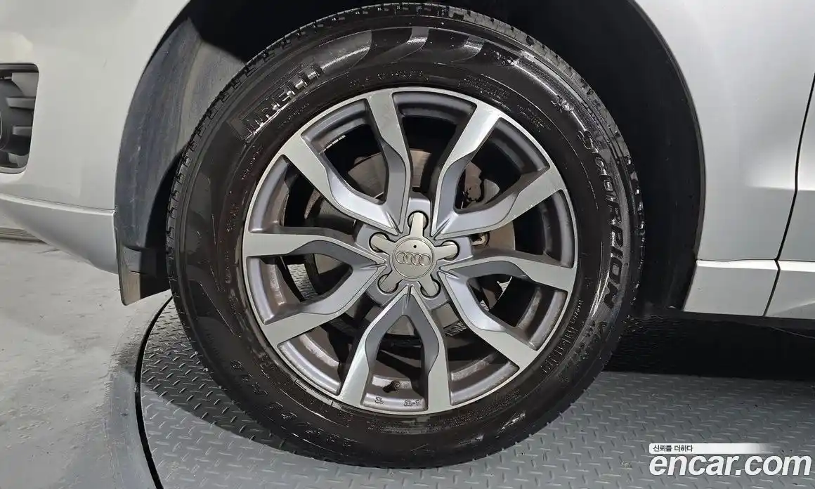 Audi Q5 2012 2.0 автомат (гидро), фото 5
