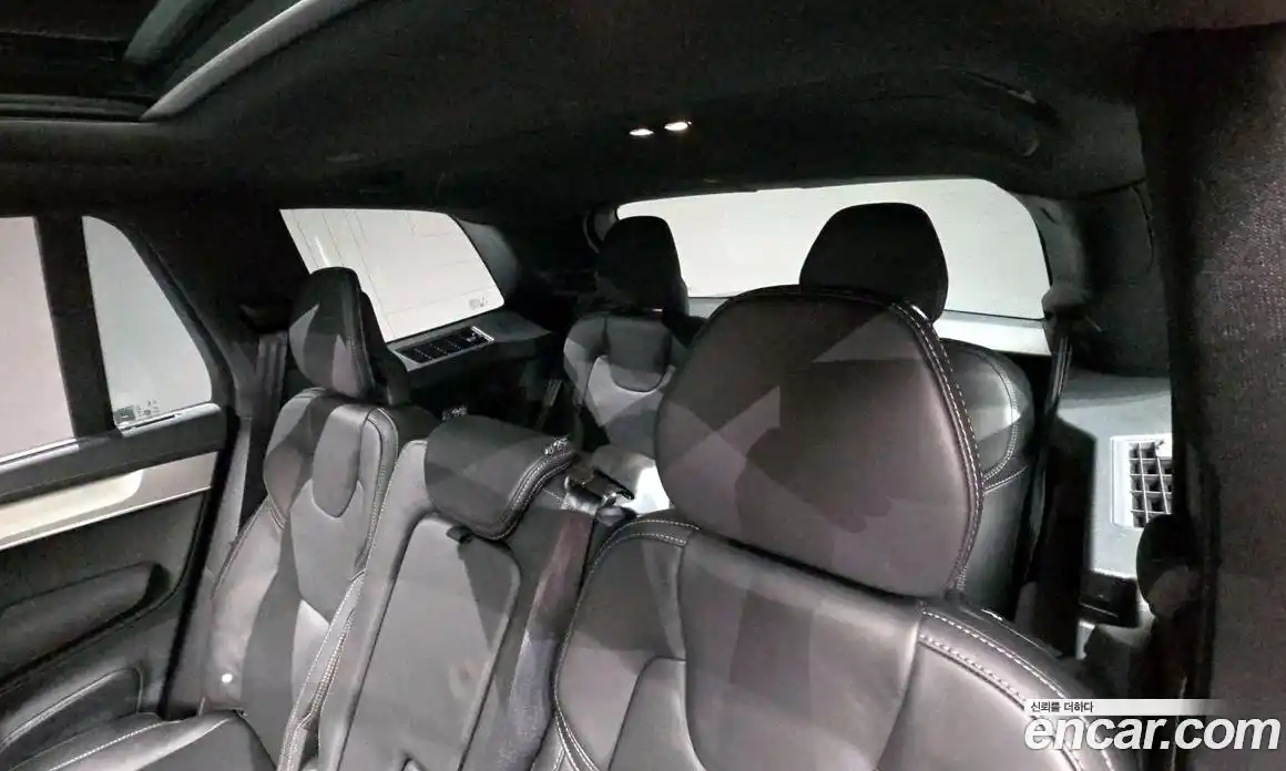Volvo XC90 2026 2.0 автомат (гидро), фото 11