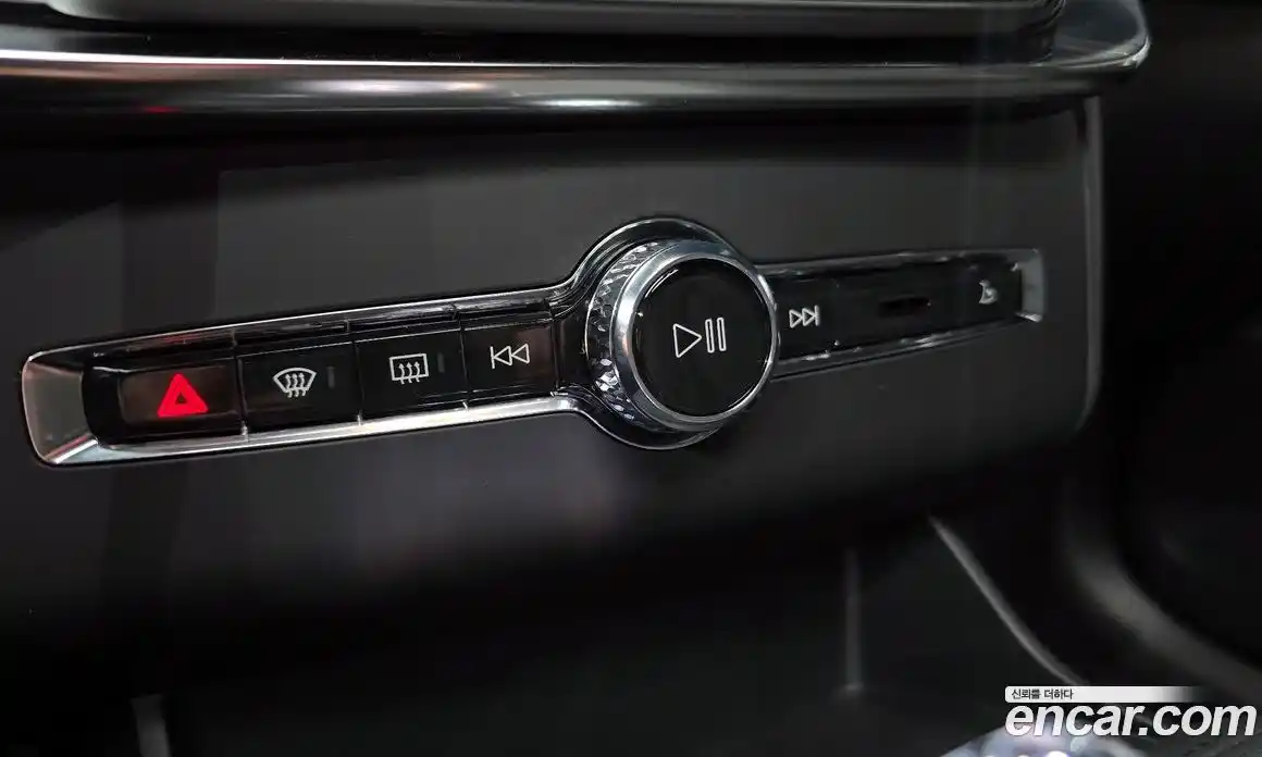 Volvo XC90 2026 2.0 автомат (гидро), фото 17