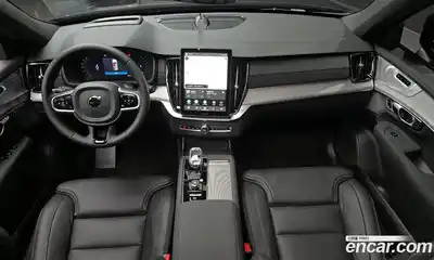 Volvo XC90 2026 2.0 автомат (гидро), миниатюра 7
