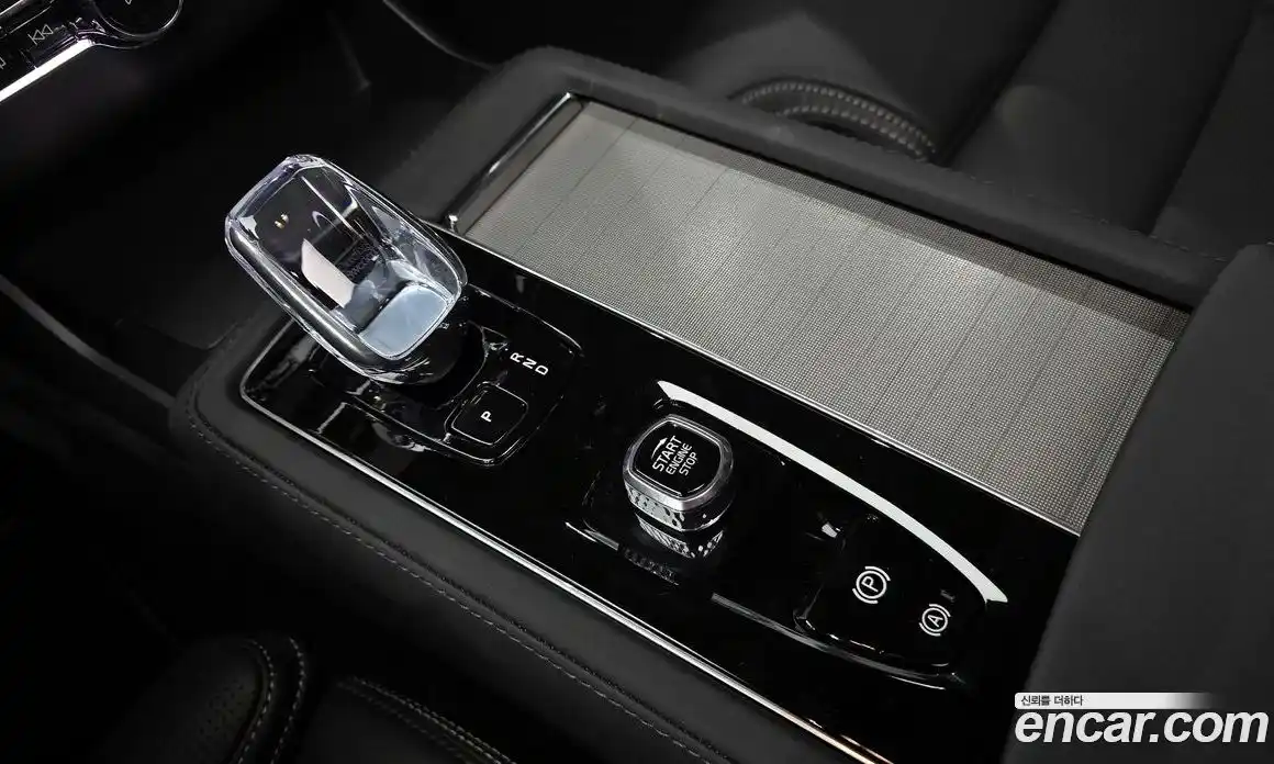 Volvo XC90 2026 2.0 автомат (гидро), фото 9