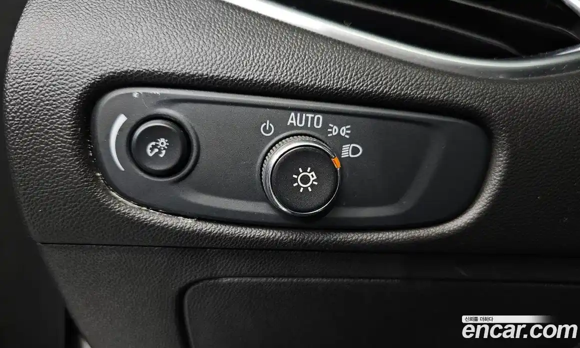 Chevrolet Malibu 2016 2.0 автомат (гидро), фото 25
