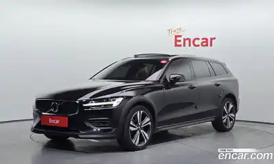 Volvo V60, 2020, 76 151 км