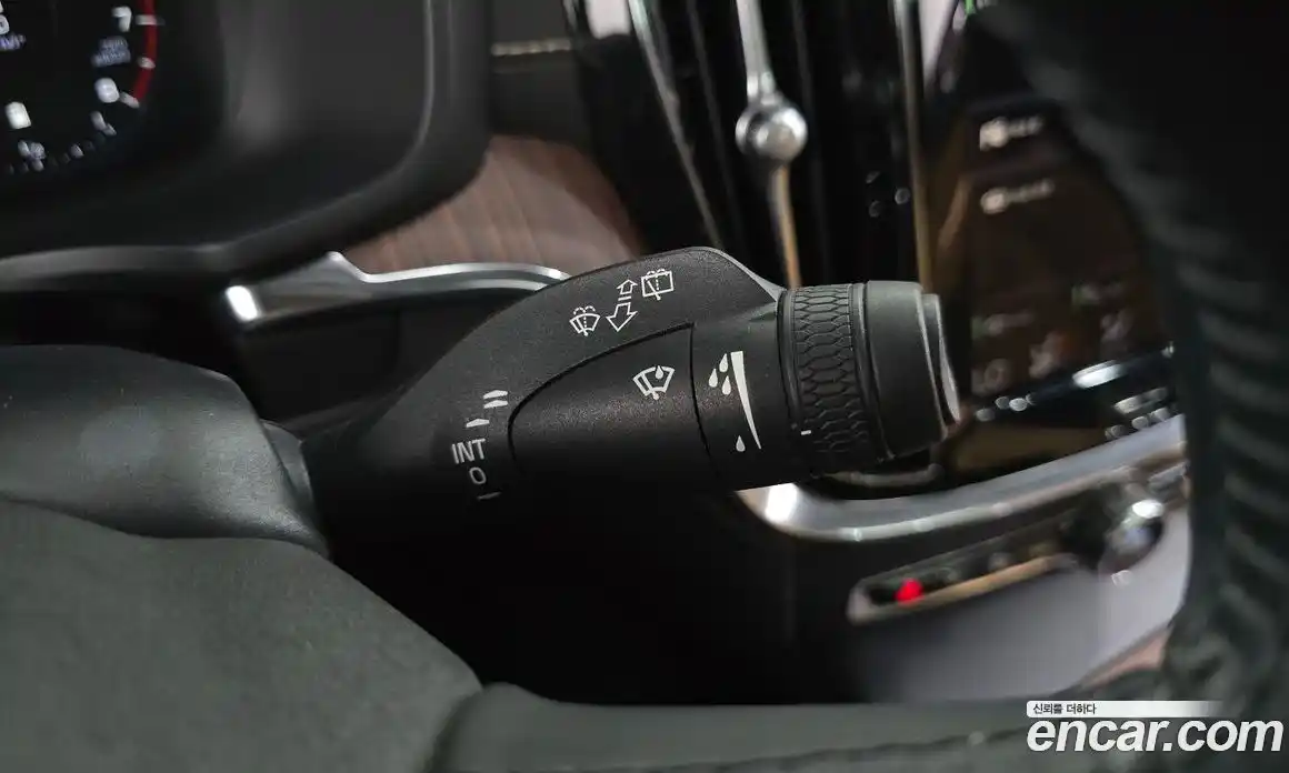 Volvo V60 2020 2.0 автомат (гидро), фото 15