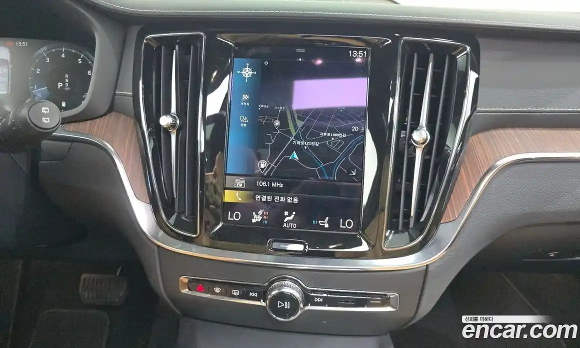 Volvo V60 2020 2.0 автомат (гидро), фото 17