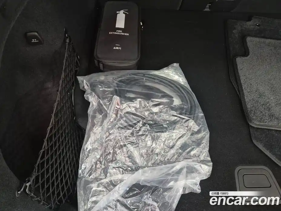 Volvo XC60 2025 2.0 автомат (гидро), фото 20