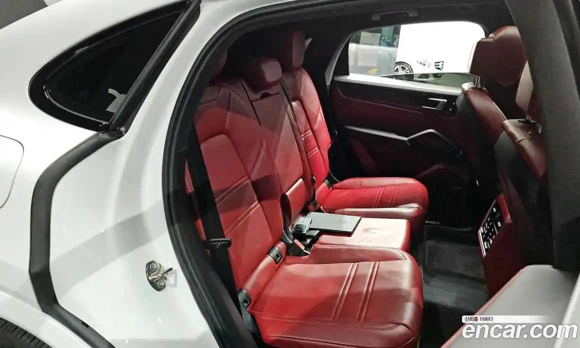 Porsche Cayenne 2020 3.0 автомат (гидро), фото 17