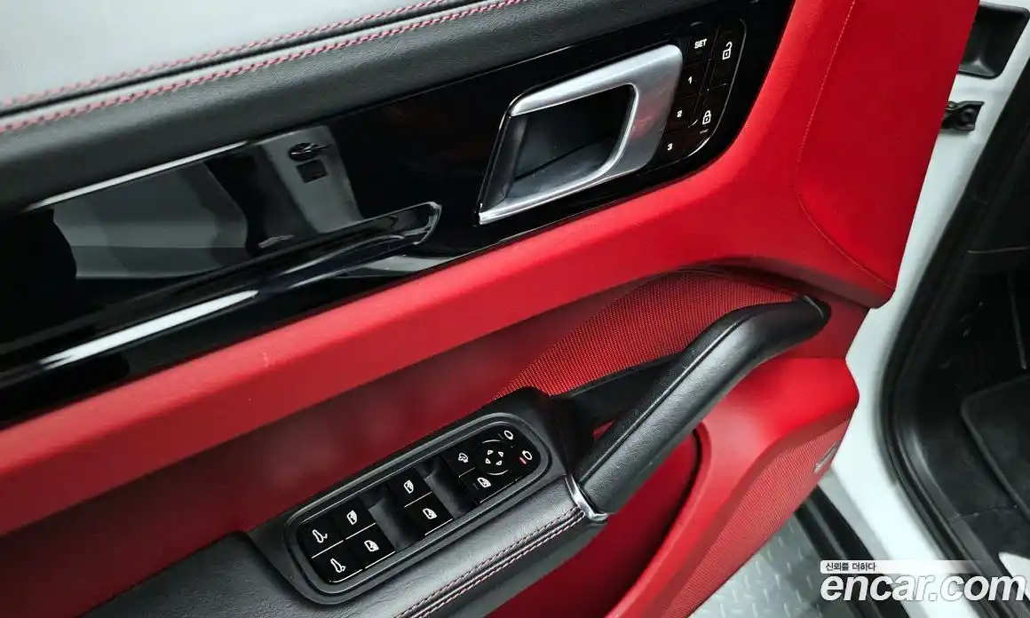 Porsche Cayenne 2020 3.0 автомат (гидро), фото 31