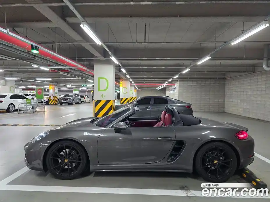 Porsche 718 2018 2.0 автомат (гидро), фото 3