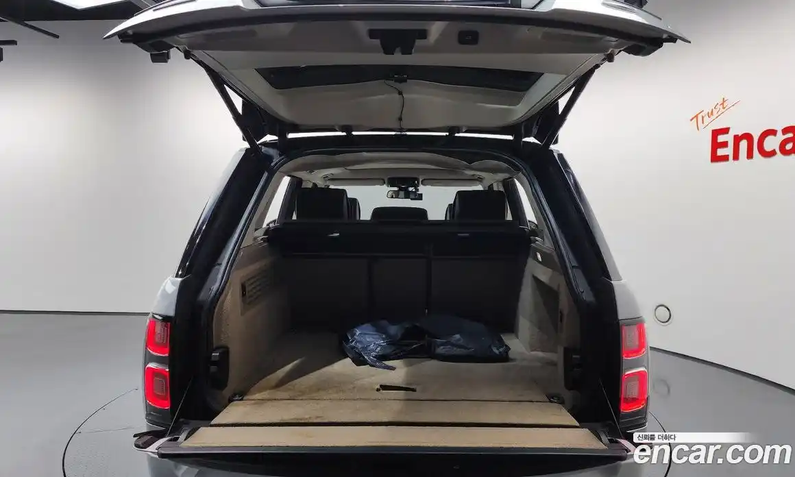 Land Rover Range Rover 2015 4.4 автомат (гидро), фото 20