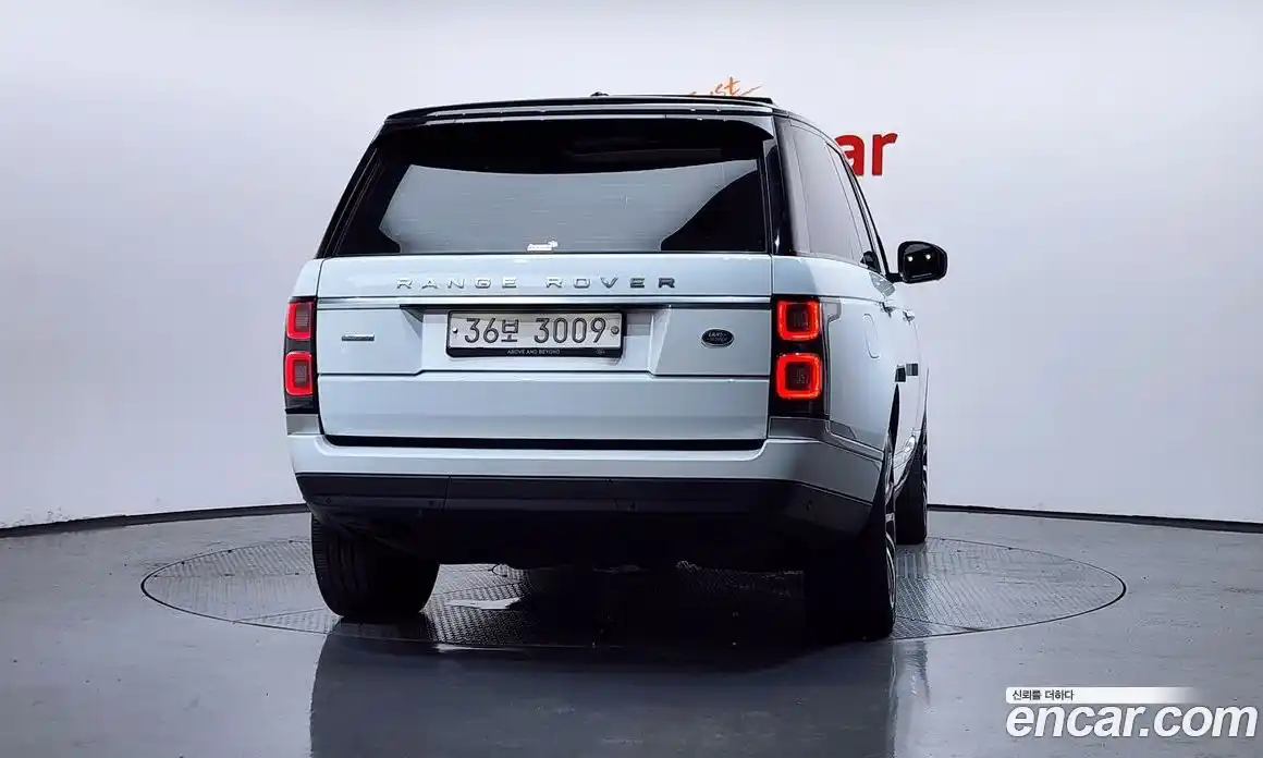Land Rover Range Rover 2015 4.4 автомат (гидро), фото 4