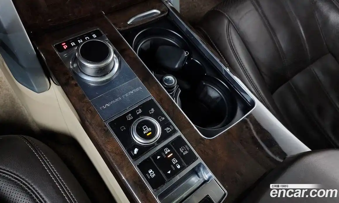 Land Rover Range Rover 2015 4.4 автомат (гидро), фото 9