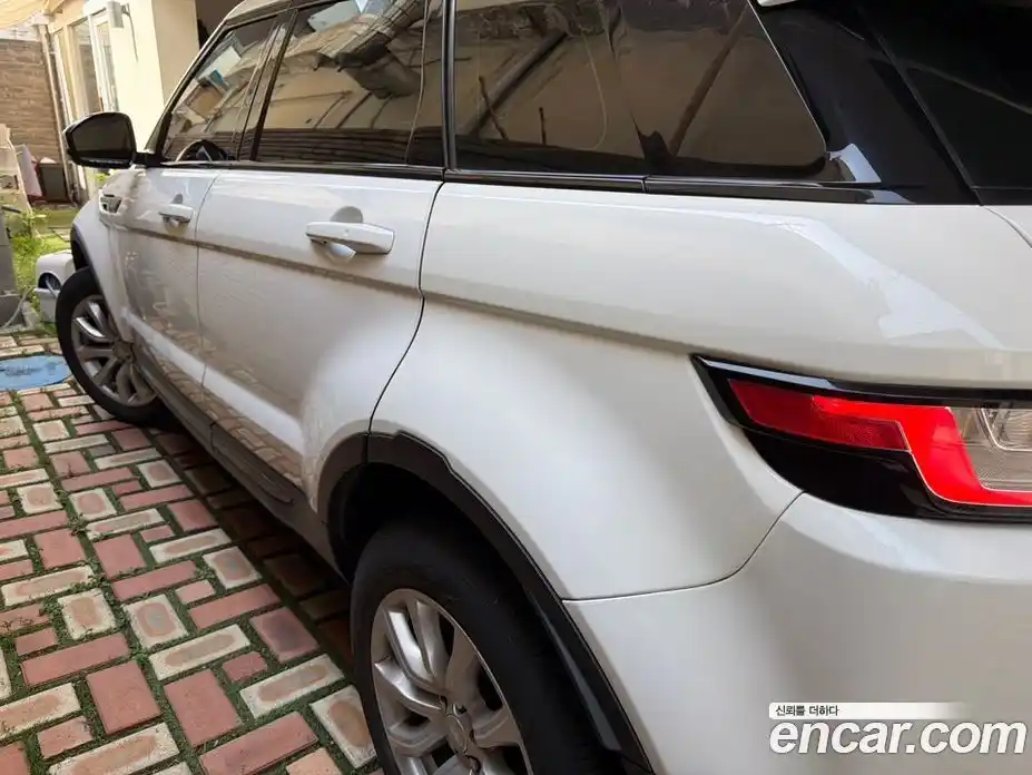Land Rover Range Rover Evoque 2017 2.0 автомат (гидро), фото 15