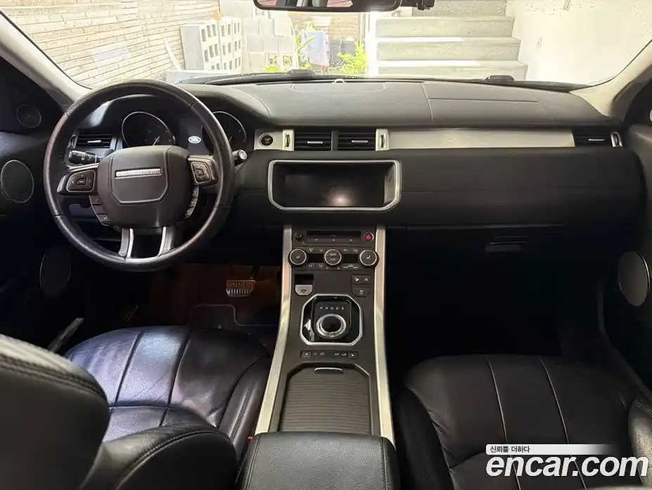 Land Rover Range Rover Evoque 2017 2.0 автомат (гидро), фото 7
