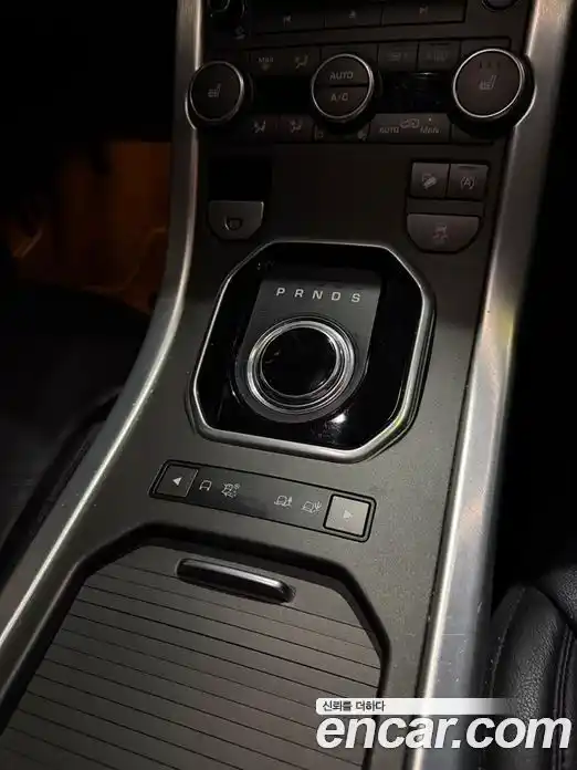 Land Rover Range Rover Evoque 2017 2.0 автомат (гидро), фото 9