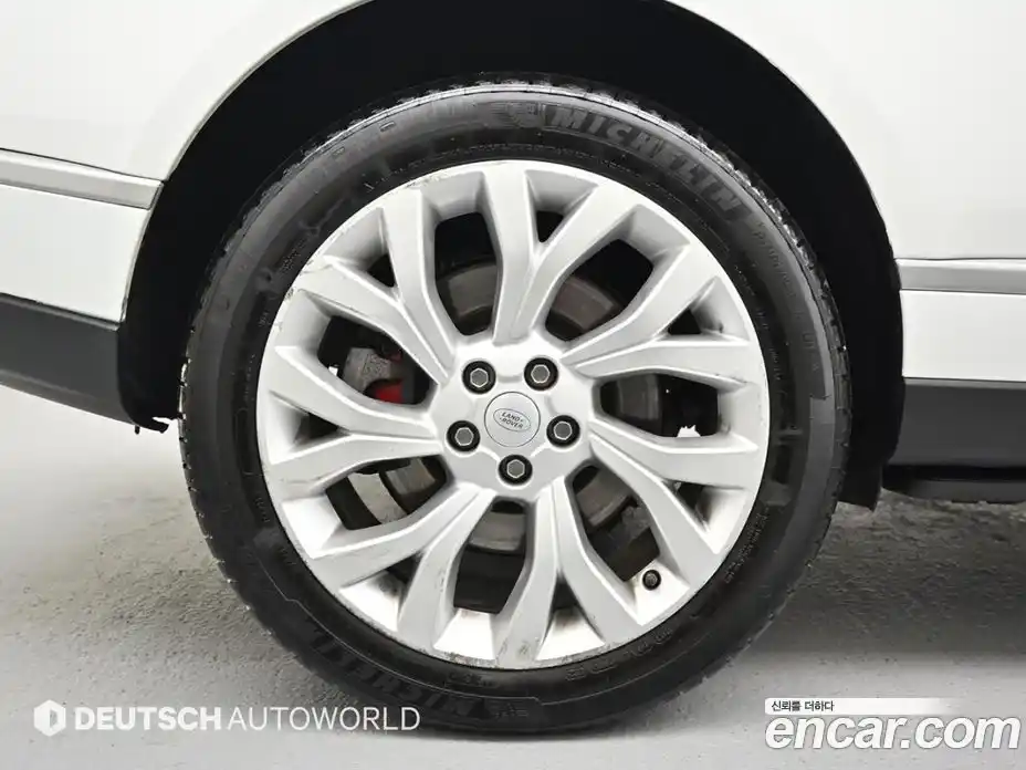 Land Rover Range Rover 2018 4.4 автомат (гидро), фото 5
