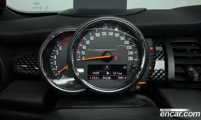 Mini Cooper Convertible 2016 2.0 автомат (гидро), миниатюра 8