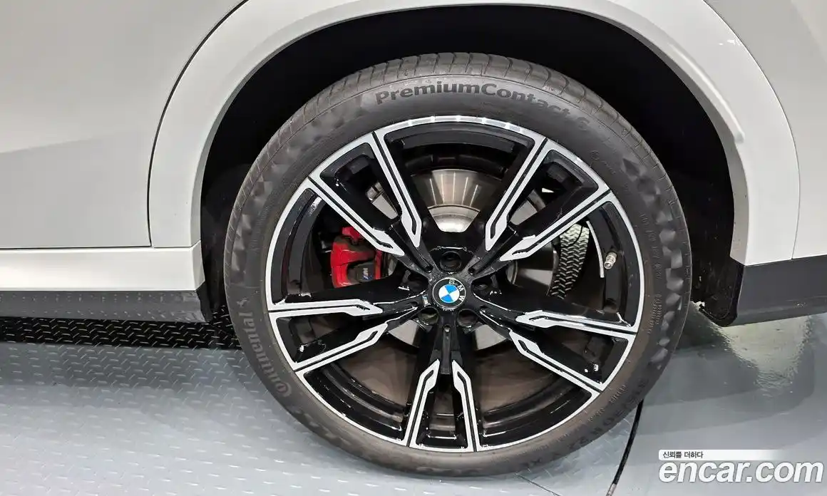 BMW X6 2024 4.4 автомат (гидро), фото 7