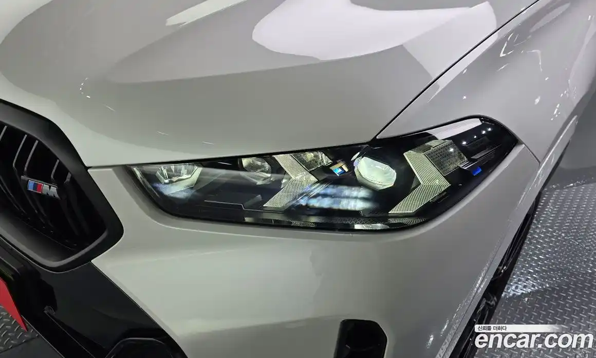 BMW X6 2024 4.4 автомат (гидро), фото 8