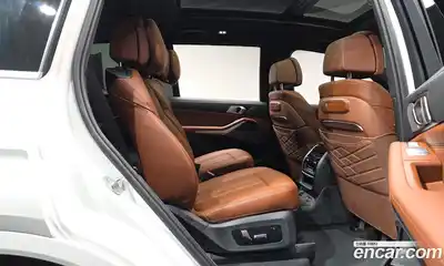 BMW X7 2025 3.0 автомат (гидро), миниатюра 11