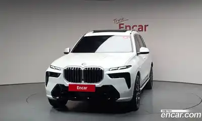 BMW X7 2025 3.0 автомат (гидро), миниатюра 3