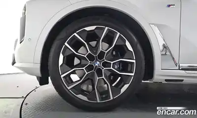 BMW X7 2025 3.0 автомат (гидро), миниатюра 5