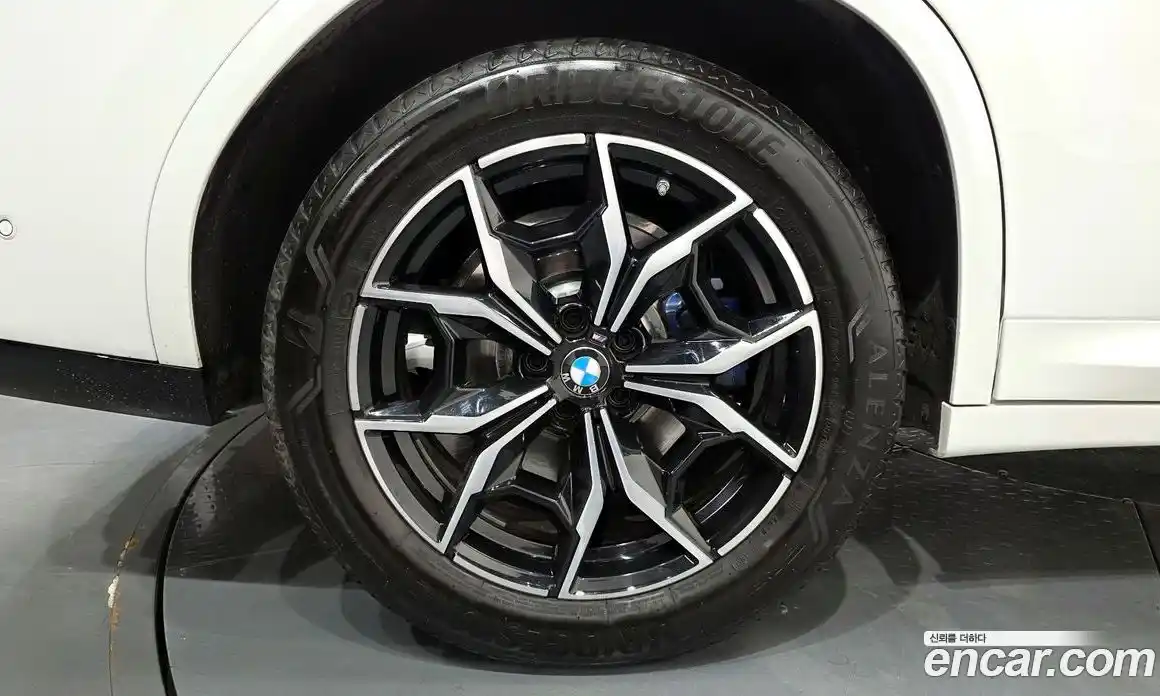 BMW X4 2022 2.0 автомат (гидро), фото 5