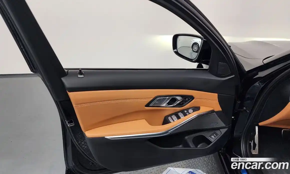 BMW 3 серия 2024 3.0 автомат (гидро), фото 14