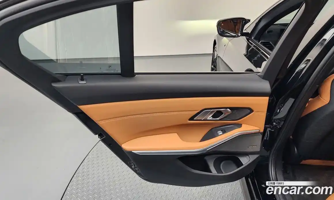 BMW 3 серия 2024 3.0 автомат (гидро), фото 15