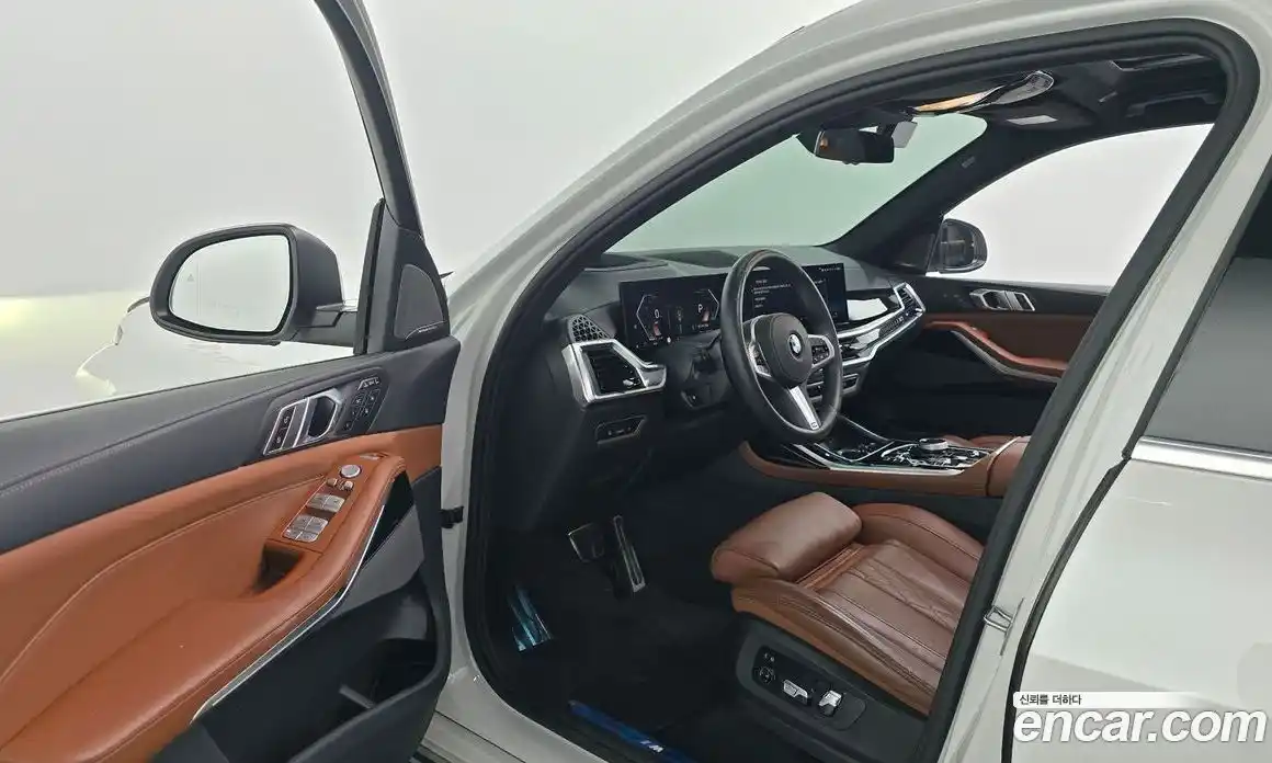 BMW X7 2024 3.0 автомат (гидро), фото 13