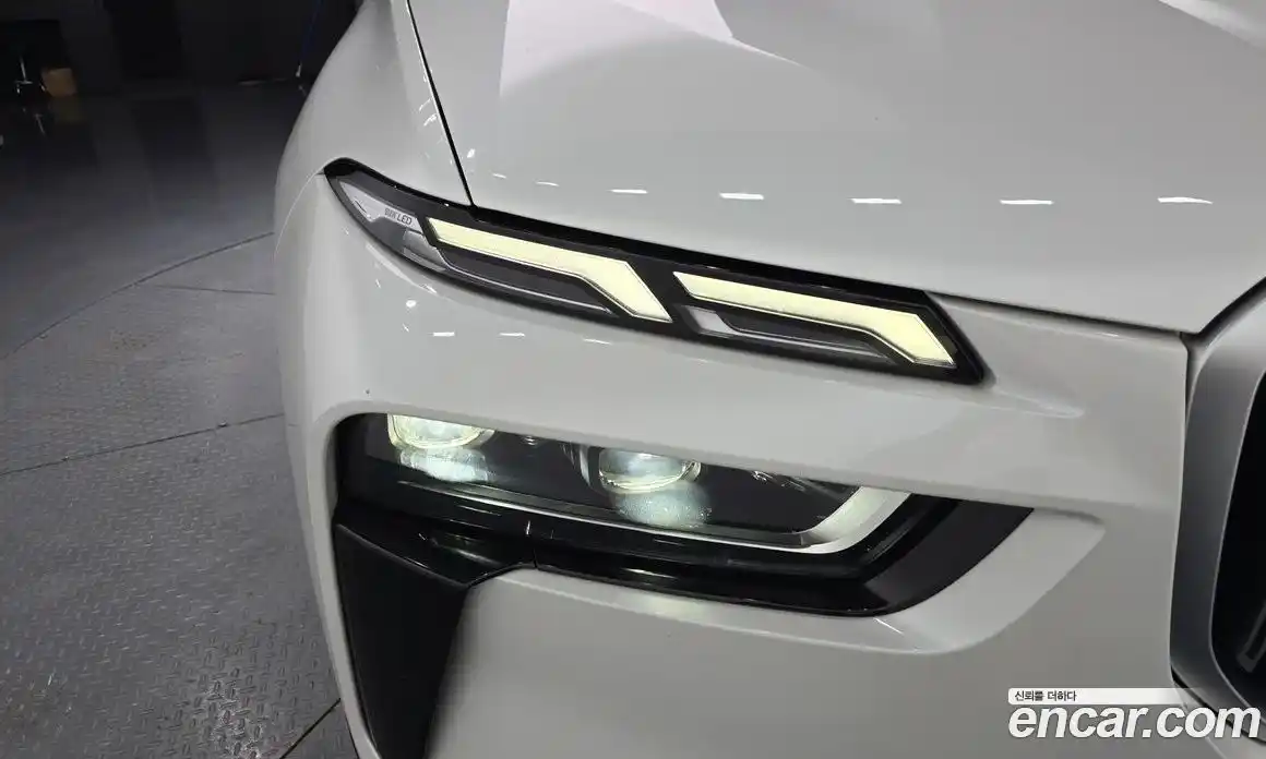 BMW X7 2024 3.0 автомат (гидро), фото 8