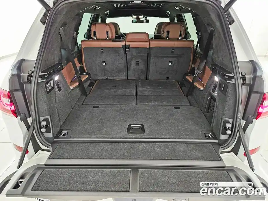 BMW X7 2021 3.0 автомат (гидро), фото 18