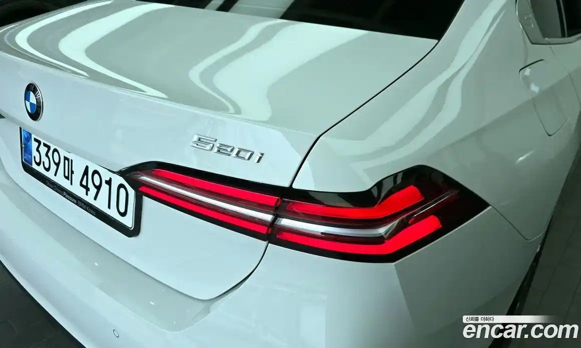 BMW 5 серия 2023 2.0 автомат (гидро), фото 9