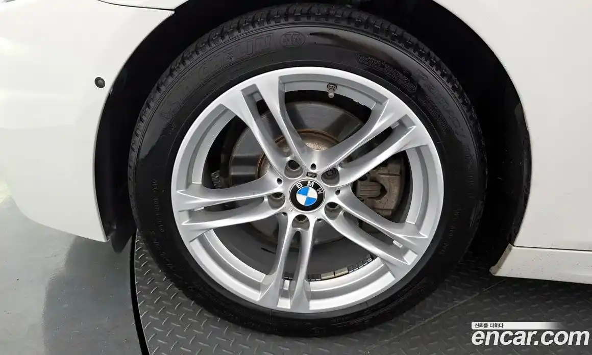 BMW 5 серия 2016 2.0 автомат (гидро), фото 4
