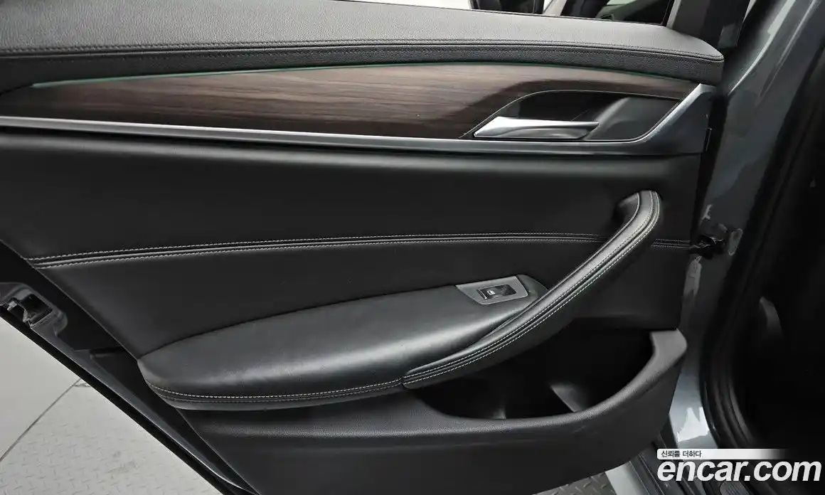 BMW 5 серия 2017 2.0 автомат (гидро), фото 14
