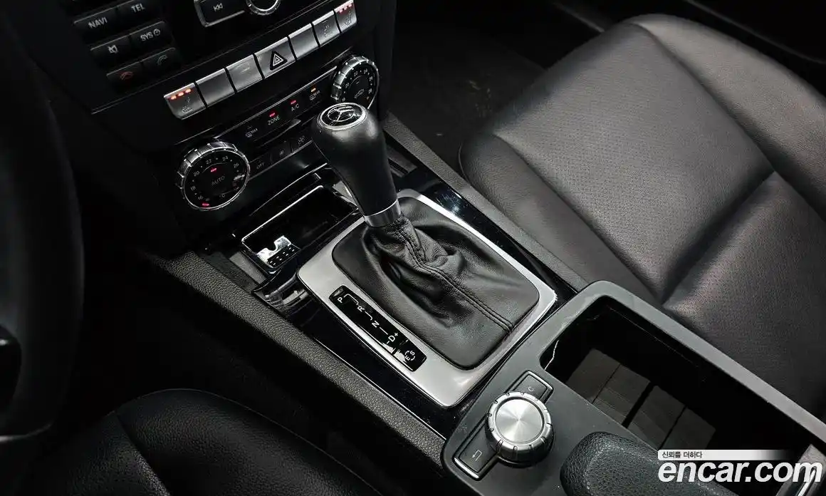 Mercedes-Benz C-Class 2013 1.8 гидро, фото 11 Mercedes-Benz C-Class 2013 1.8 гидро, фото 11