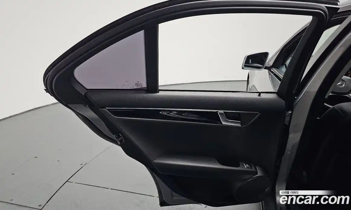 Mercedes-Benz C-Class 2013 1.8 гидро, фото 14 Mercedes-Benz C-Class 2013 1.8 гидро, фото 14
