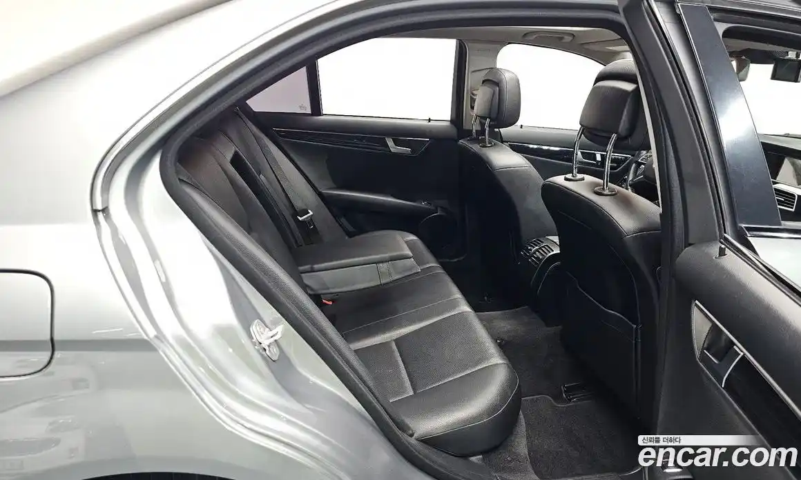 Mercedes-Benz C-Class 2013 1.8 гидро, фото 16 Mercedes-Benz C-Class 2013 1.8 гидро, фото 16