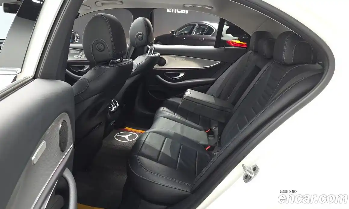 Mercedes-Benz E-Class 2019 2.0 автомат (гидро), фото 17